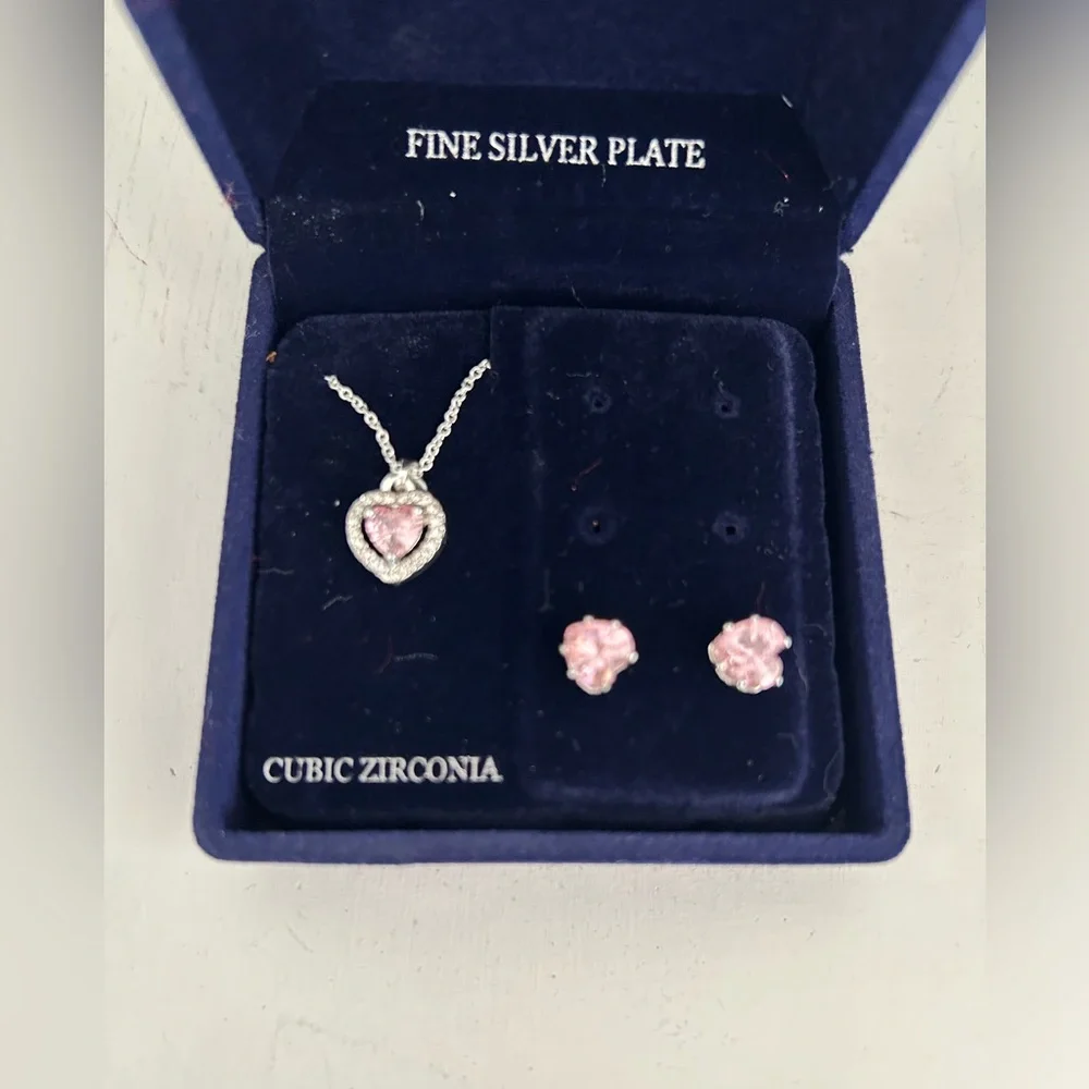 Necklace and earring set - Picture 2 of 2
